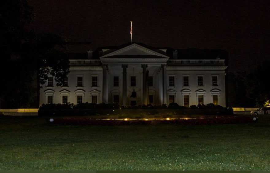 Lights-out-at-White-House.jpg